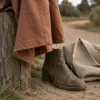 Faut-il encore défiler entre quatre murs ? Ce que le plein air révèle sur l'avenir de la mode