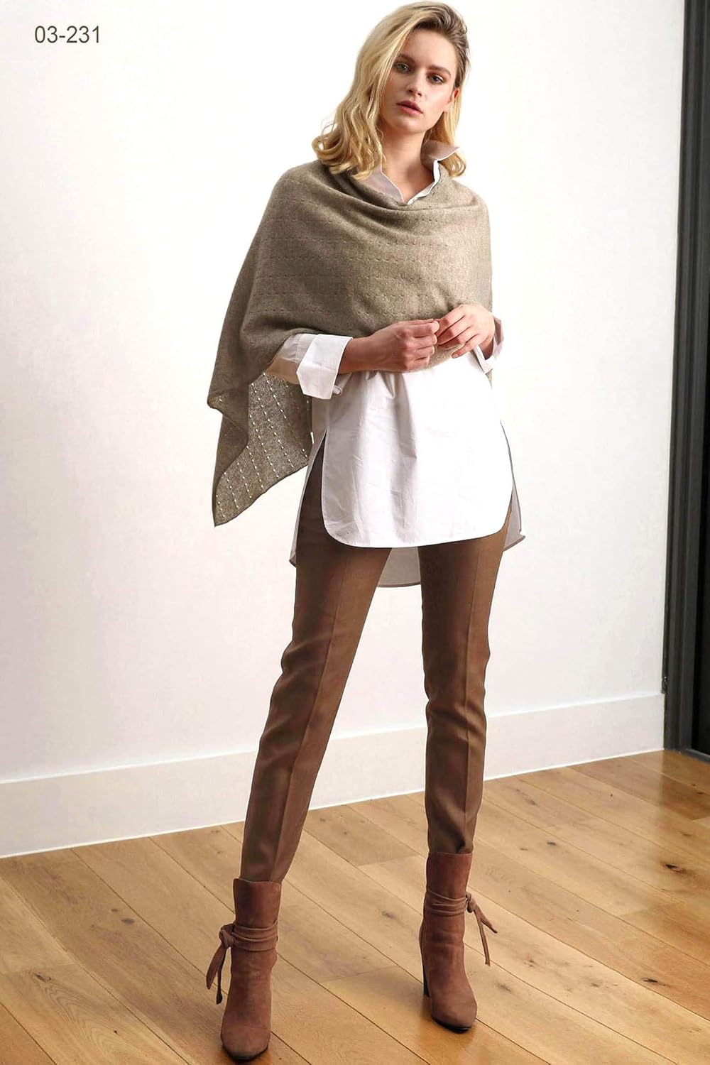 SEMON Cashmere Poncho en dentelle léger en cachemire pur dans de belles couleurs bleu jean