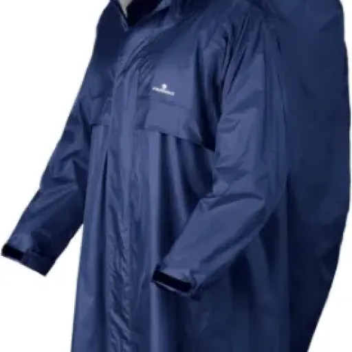 Test FERRINO Trekker Poncho : le poncho sérieux pour la rando sous grosse pluie
