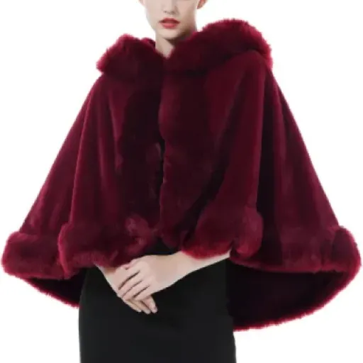 Test BEAUTELICATE Cape à Capuche Fourrure : la cape chaude et pratique pour l’hiver et les mariages