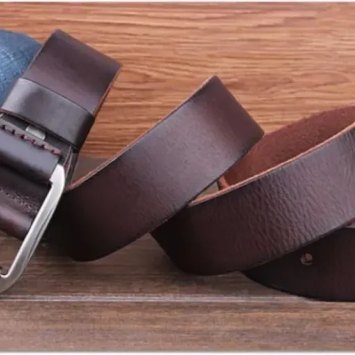 Test Ceinture décontractée en cuir pour homme 125 cm Orange : une ceinture épaisse qui fait le job sans chichi