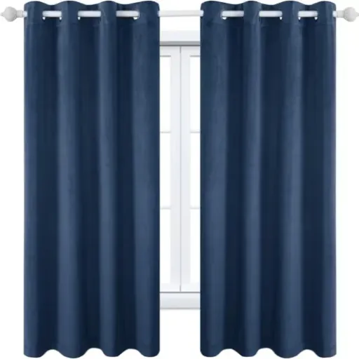 Test Rideau occultant velours 280x175 bleu : ça fait le job, mais faut aimer le gros panneau